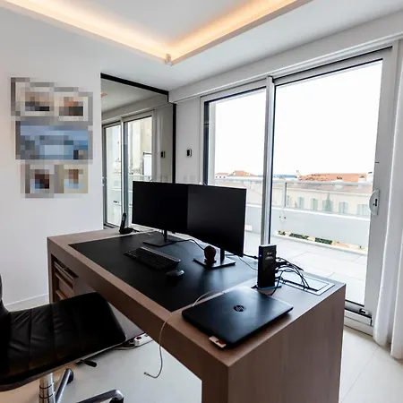 The Rooftop By Connexion Apartment